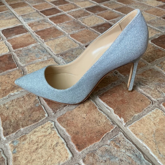 Manolo Blahnik BB Silver Sparkle Pointed Pumps - Picture 3 of 13